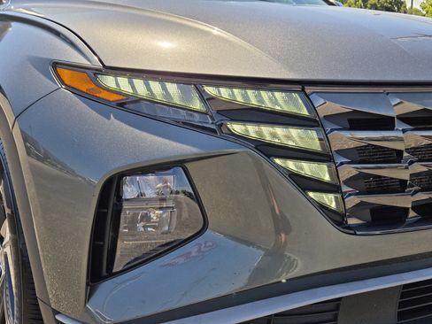 Used 2022 Hyundai Tucson SEL w/ Convenience + Premium Package FWD image 4