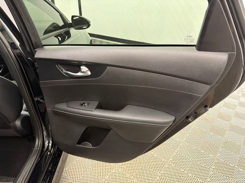 Used 2023 Kia Forte GT-Line w/ GT-Line Premium Package image 16