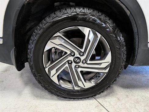 Used 2023 Hyundai Santa Fe SEL w/ Premium Package image 13