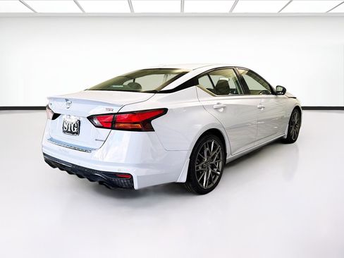 Used 2023 Nissan Altima 2.0 SR image 4