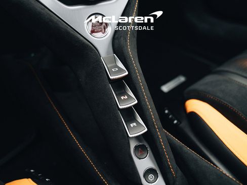 Used 2024 McLaren 750S Spider image 27