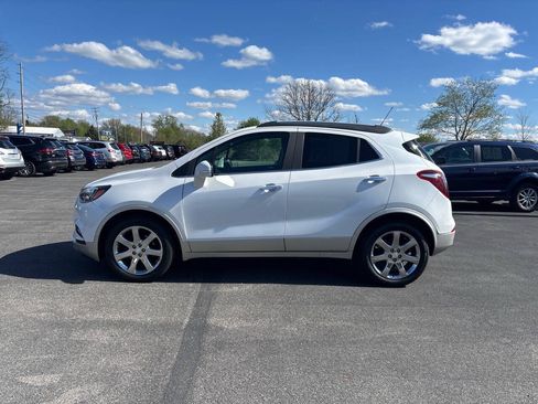 Used 2017 Buick Encore Essence w/ Experience Buick Package FWD image 4
