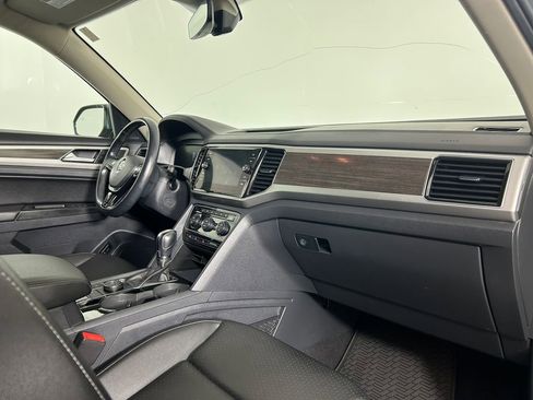 Used 2019 Volkswagen Atlas SEL AWD/4WD image 17