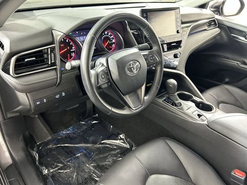 Used 2023 Toyota Camry XSE image 11