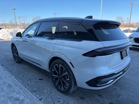 New 2026 Lincoln Nautilus Reserve image 5