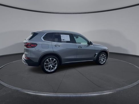 Used 2025 BMW X5 xDrive40i AWD/4WD image 9