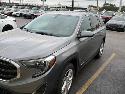 Used 2018 GMC Terrain SLE FWD image 3