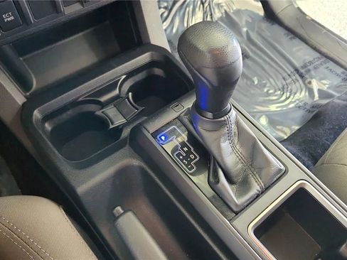 Used 2023 Toyota Tacoma SR AWD/4WD image 24