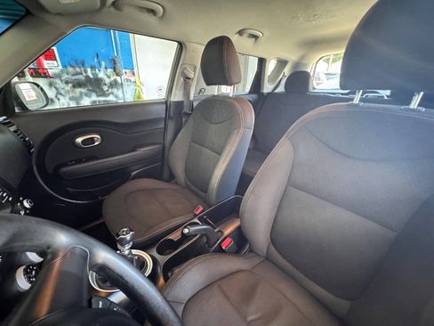 Used 2014 Kia Soul FWD image 8
