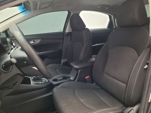 Used 2019 Kia Forte LXS FWD image 17