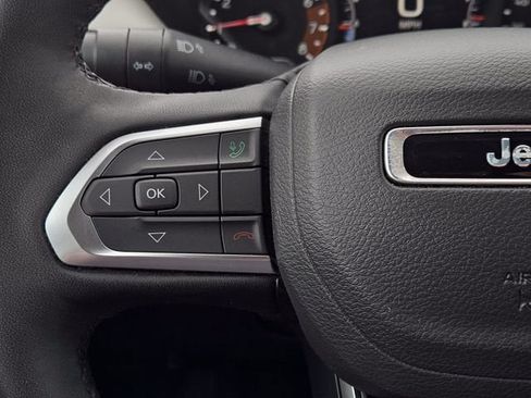 Used 2025 Jeep Compass Limited AWD/4WD image 27