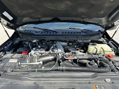 Used 2024 Ford F450 Limited w/ FX4 Off-Road Package image 31