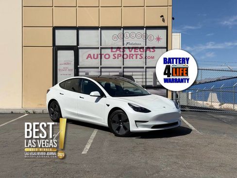 Used 2023 Tesla Model 3 Standard Range image 1