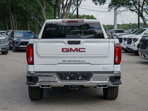 New 2026 GMC Sierra 1500 SLT image 7