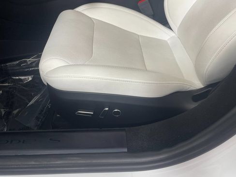 Used 2023 Tesla Model S AWD/4WD image 25