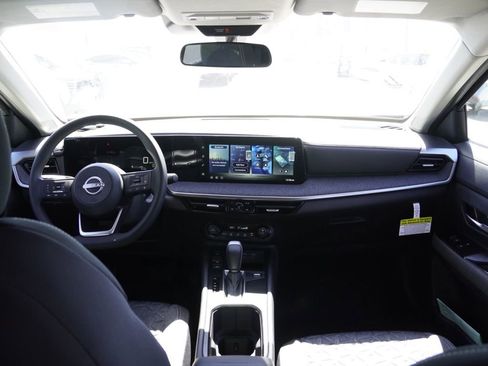 New 2026 Nissan Kicks SV image 18