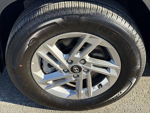 Used 2025 Hyundai Tucson SE image 10