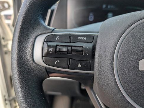 Used 2023 Kia Sportage LX image 24