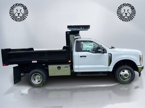 New 2026 Ford F350 XL w/ XL Chrome Package AWD/4WD image 5
