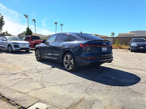 Used 2023 Audi e-tron Prestige w/ Prestige Package image 4