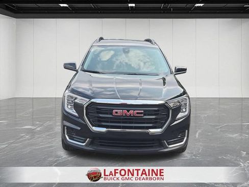 Used 2024 GMC Terrain SLE w/ Driver Convenience Package AWD/4WD image 8