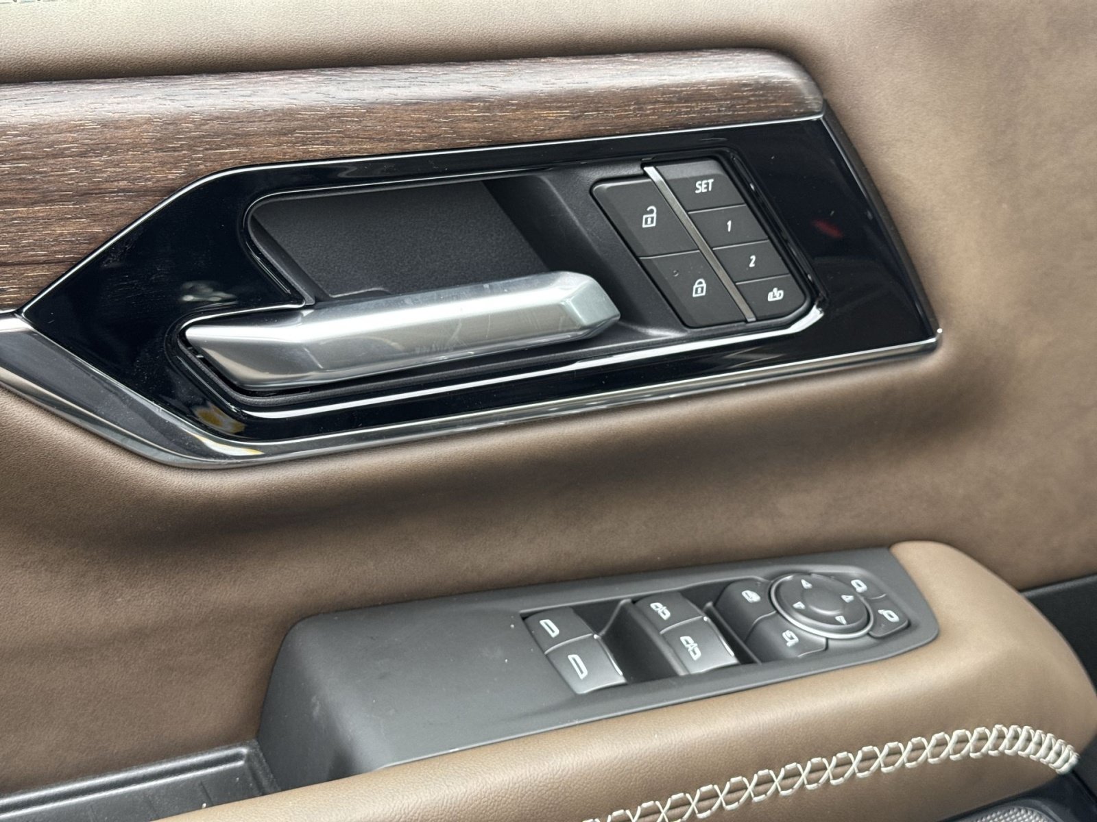 New 2027 GMC Yukon XL Denali Ultimate AWD/4WD image 15