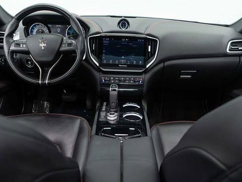 Used 2022 Maserati Ghibli Modena Q4 image 10