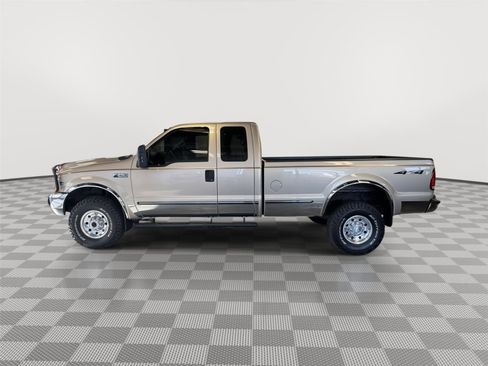 Used 1999 Ford F250 XLT image 2