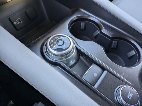 New 2026 Ford Explorer Active w/ Active Comfort Package image 12