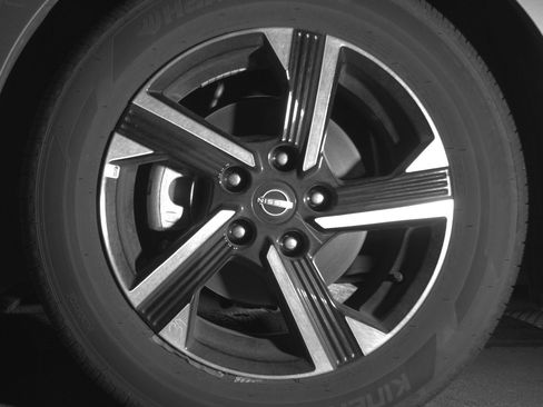 Used 2025 Nissan Sentra SV image 12