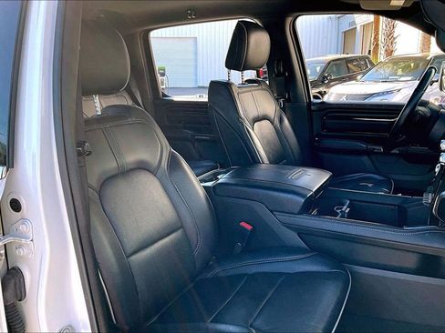 Used 2022 RAM 1500 Limited w/ Body-Colour Bumper Group image 27