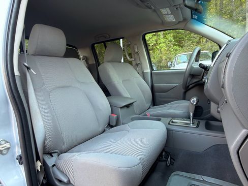 Certified 2019 Nissan Frontier SV AWD/4WD image 15