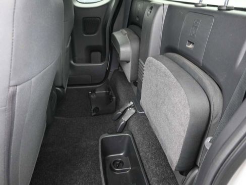 Used 2022 Nissan Frontier S image 15