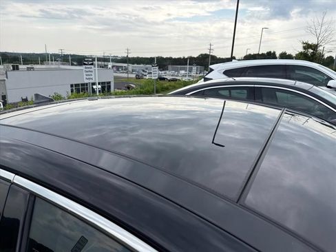 Used 2026 Genesis G70 2.5T Prestige RWD image 3