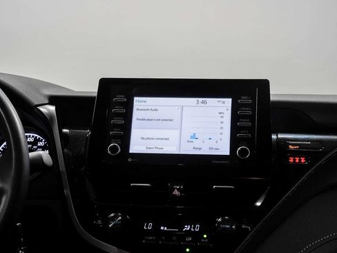 Certified 2024 Toyota Camry SE FWD image 14