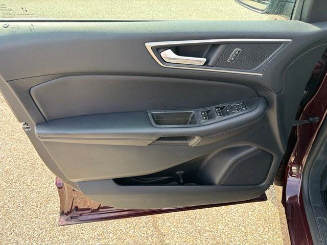 Used 2021 Ford Edge SEL AWD/4WD image 11