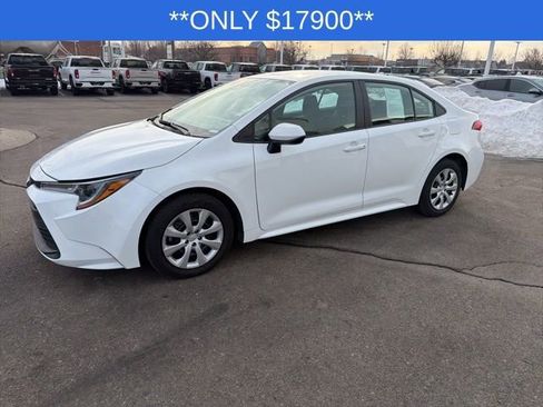 Used 2024 Toyota Corolla LE image 6