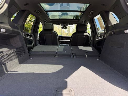 Certified 2025 Porsche Cayenne image 34