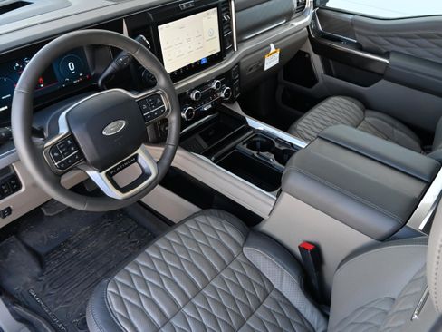 Used 2026 Ford F450 Platinum w/ Platinum Plus Package image 17