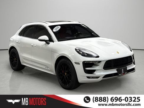 Used 2018 Porsche Macan GTS w/ Premium Package Plus AWD/4WD image 6