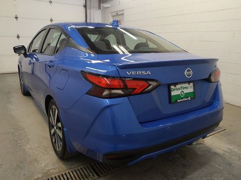 Used 2021 Nissan Versa SR w/ Convenience Package FWD image 5