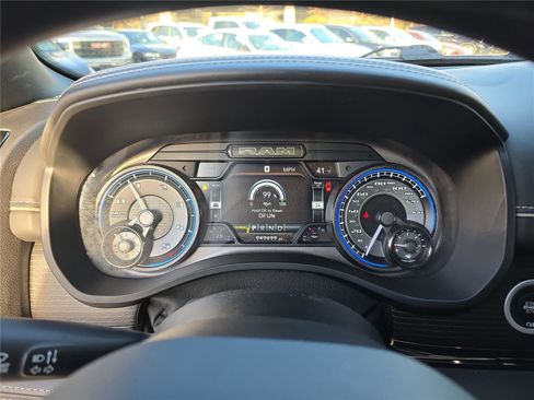 Used 2022 RAM 1500 Limited w/ Body Color Bumper Group image 32