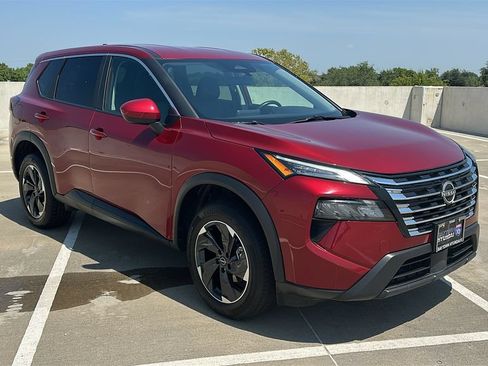 Used 2025 Nissan Rogue SV AWD/4WD image 14