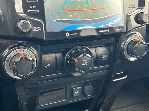 Used 2021 Toyota 4Runner Venture w/ Moonroof Package image 22