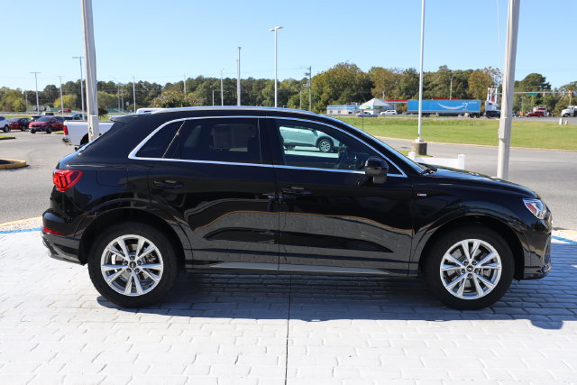 Used 2024 Audi Q3 2.0T Premium Plus AWD/4WD image 6