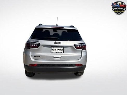 New 2026 Jeep Compass Latitude AWD/4WD image 5