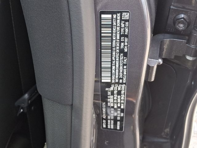 Used 2024 Alfa Romeo Stelvio Ti AWD/4WD image 28