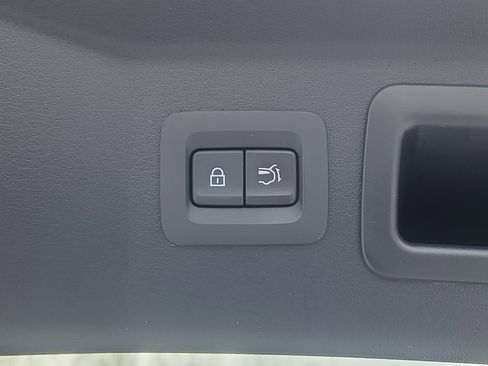 Certified 2025 MAZDA CX-90 3.3 Turbo S w/ Premium Package image 18