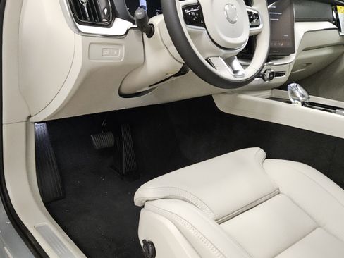 New 2026 Volvo XC60 T8 Ultra w/ Protection Package Premier AWD/4WD image 45