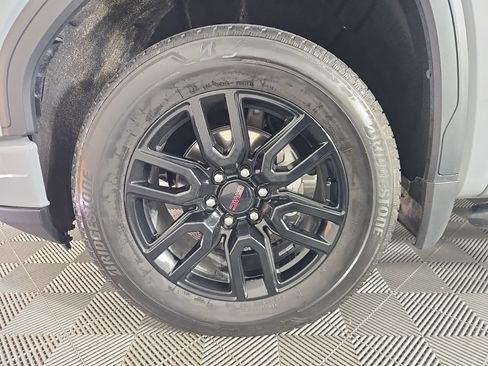Used 2024 GMC Sierra 1500 Elevation RWD image 7
